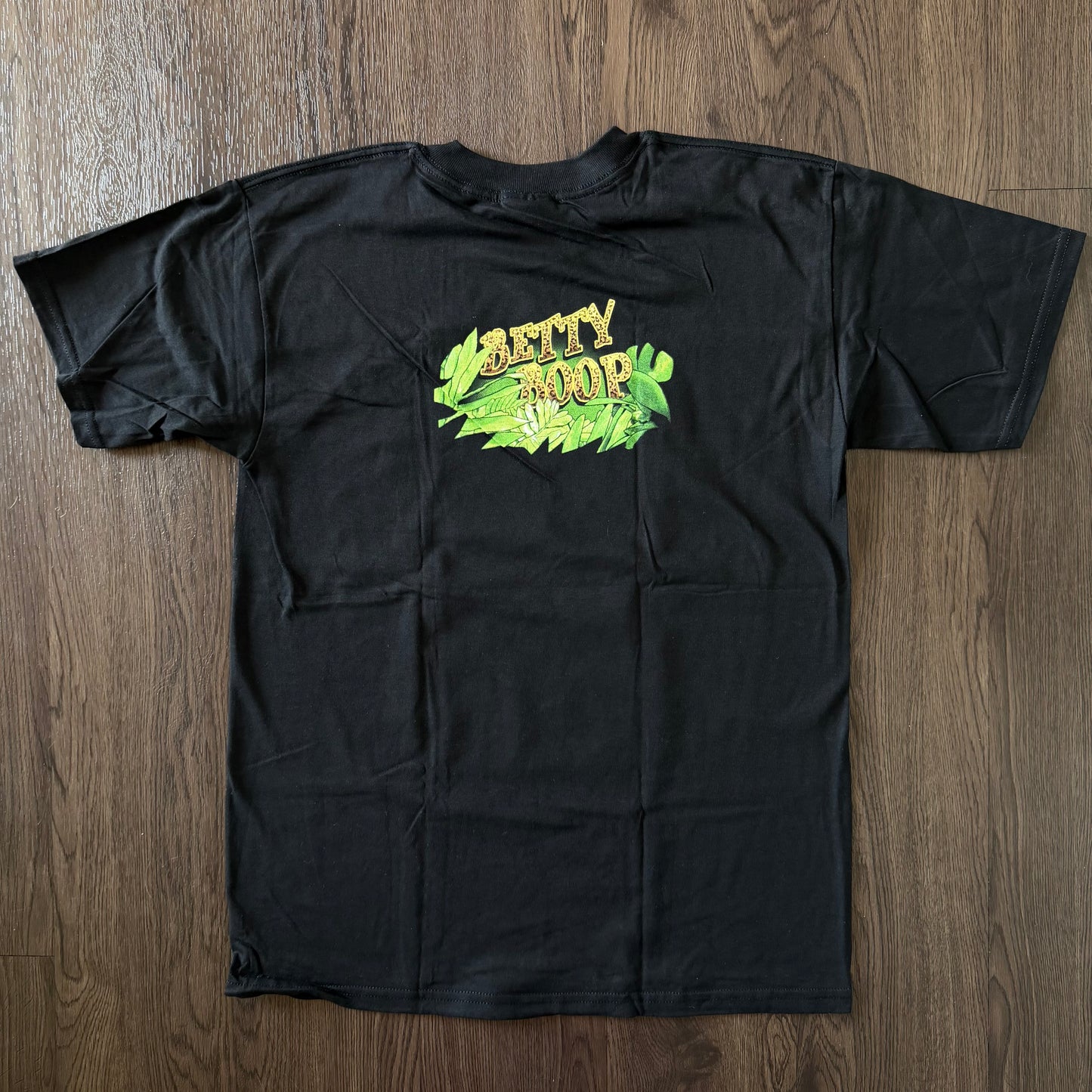 Size Medium 1999 Betty Tee