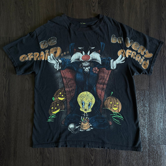 Size Large 1990s Looney Tunes Shirt