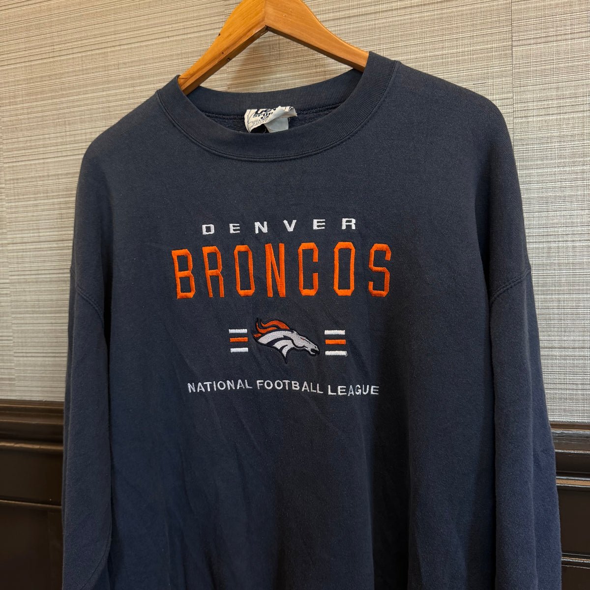 Size XL Denver Broncos CrewNeck