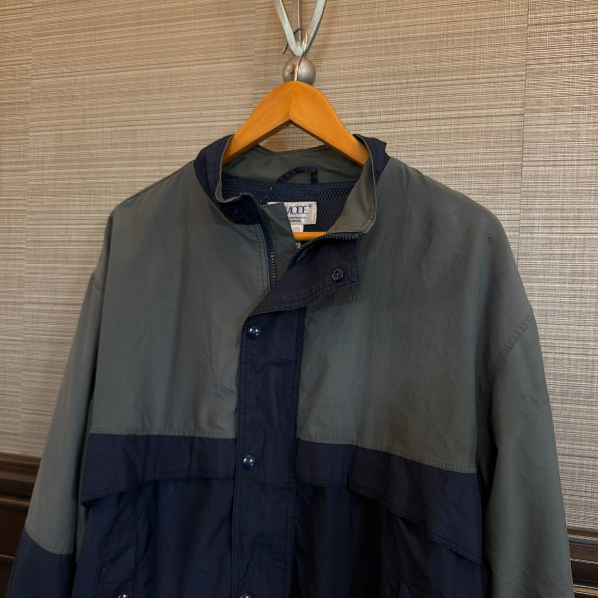 Size Medium Windbreaker