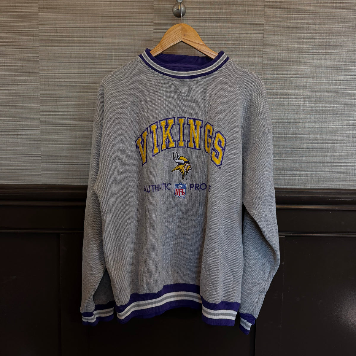 Size Large Vikings CrewNeck