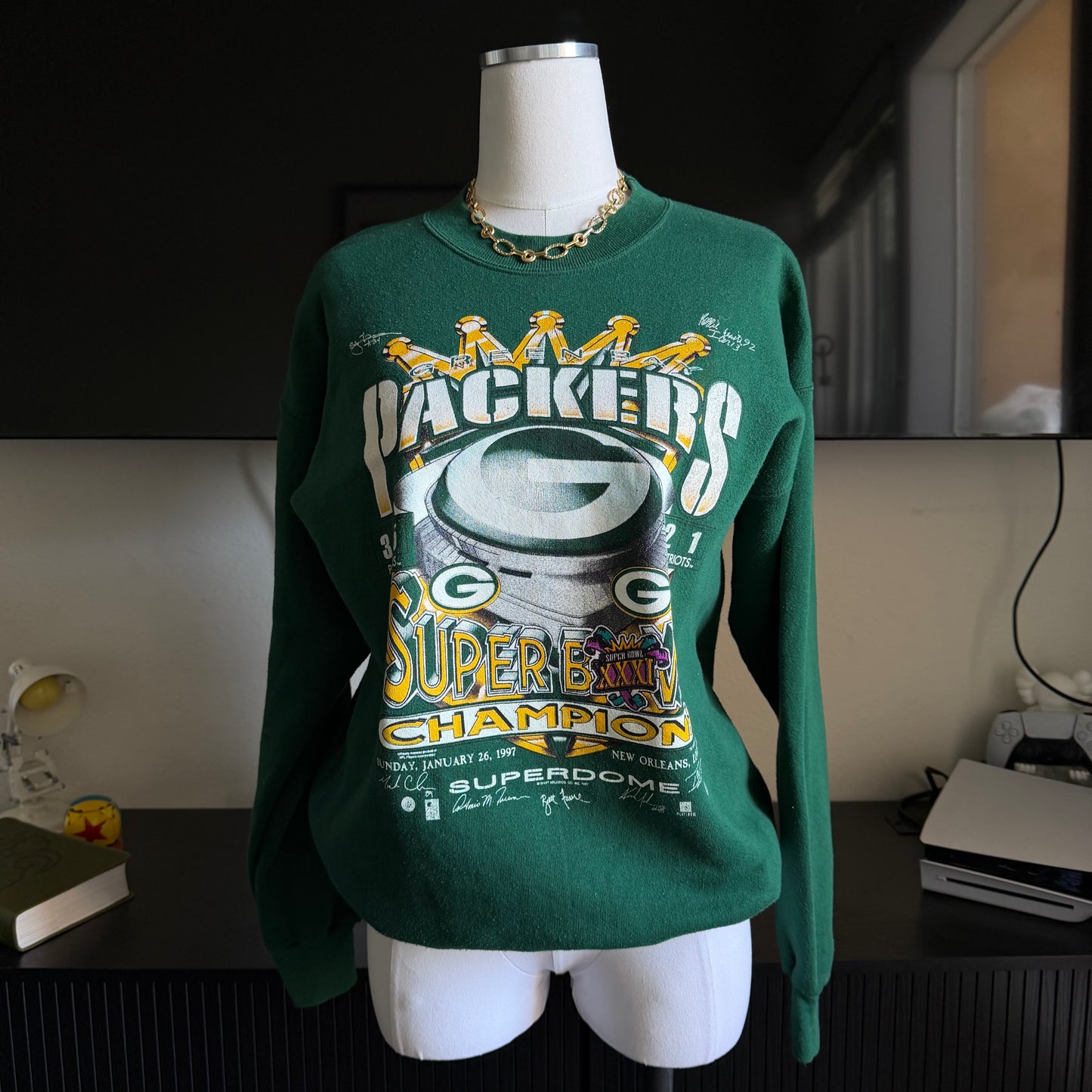 Size Large 1997 GreenBay Packers Crewneck