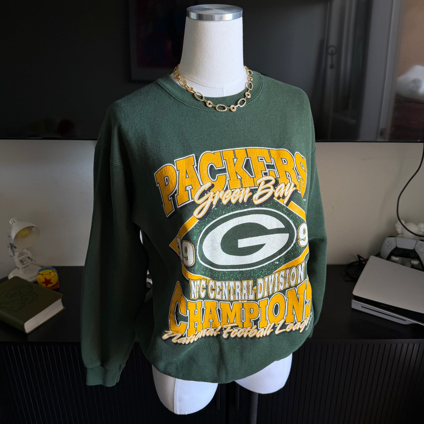 Size Medium 1995 GreenBay Packers Crewneck