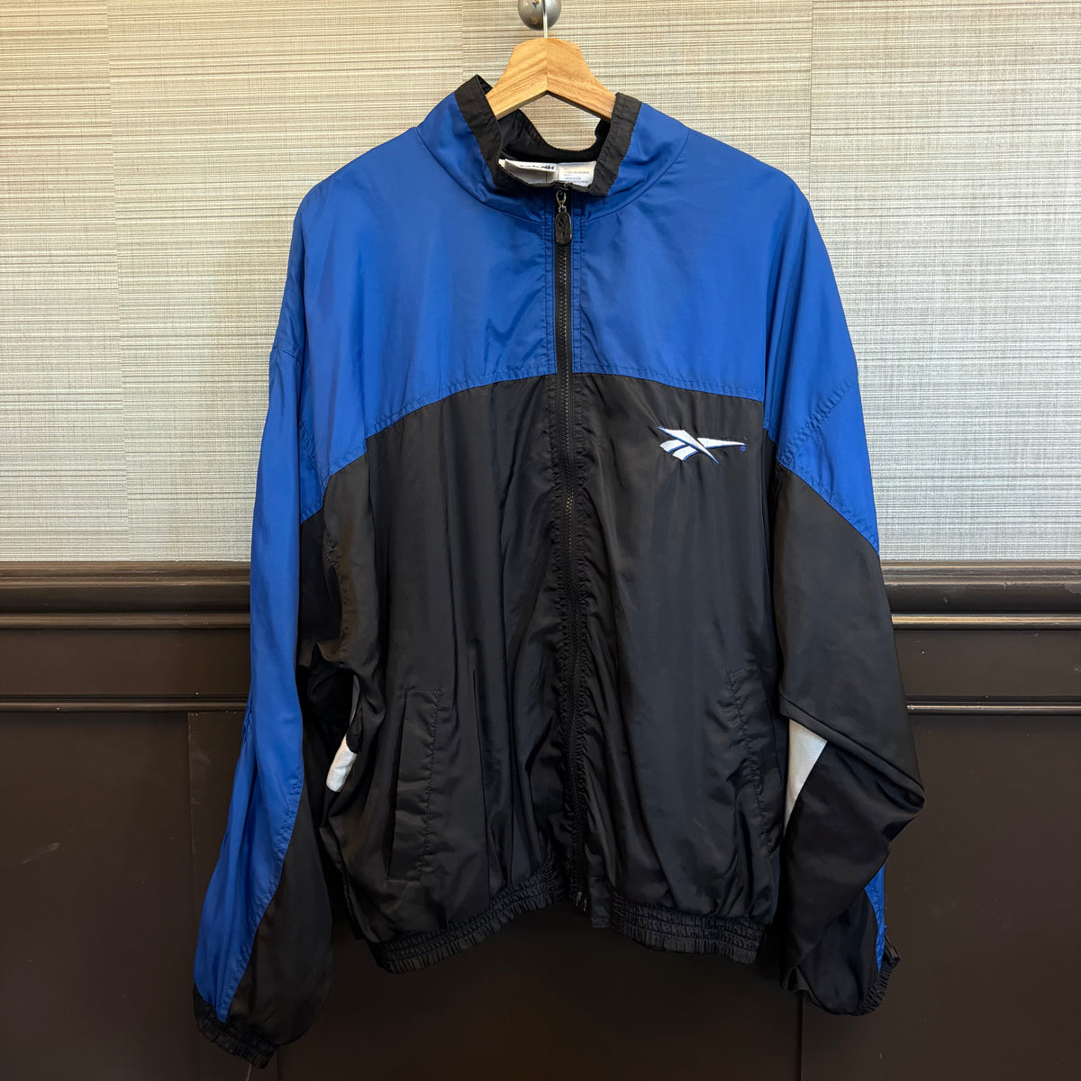 Size Large VTG Reebok Windbreaker