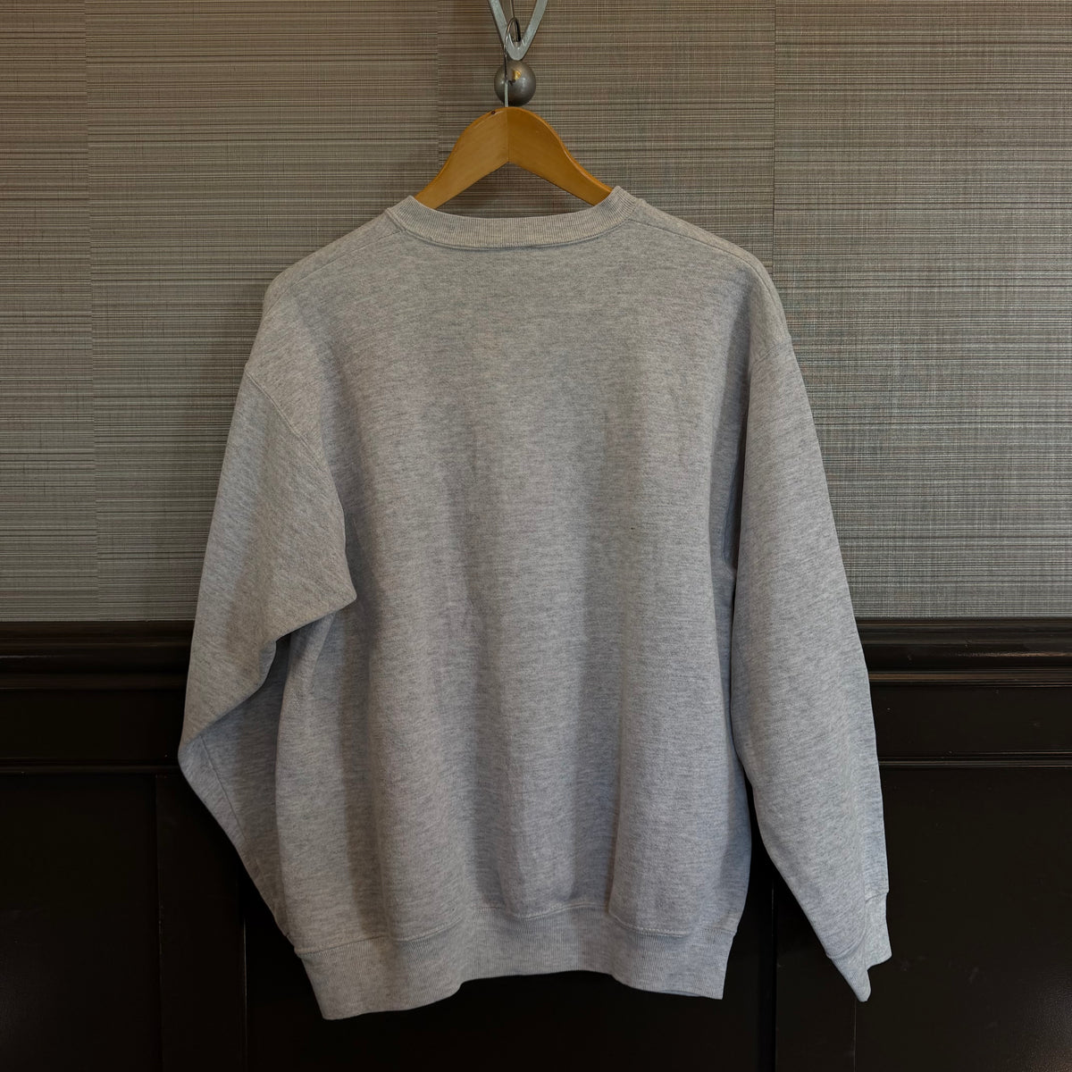 Size Large Twins 1991 CrewNeck